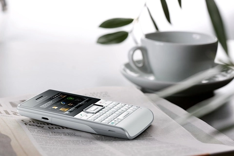 Sony ericsson aspen chạy winmo mới - 3