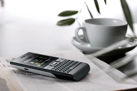 Sony ericsson aspen chạy winmo mới - 4