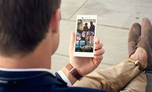 Sony ra mắt smartphone 53 inch mỏng nhất thế giới - 6