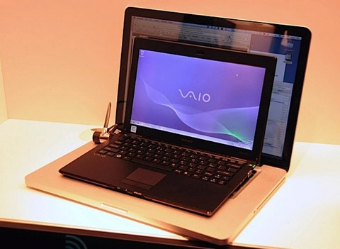 Sony vaio x nặng chưa đến 1 kg - 7