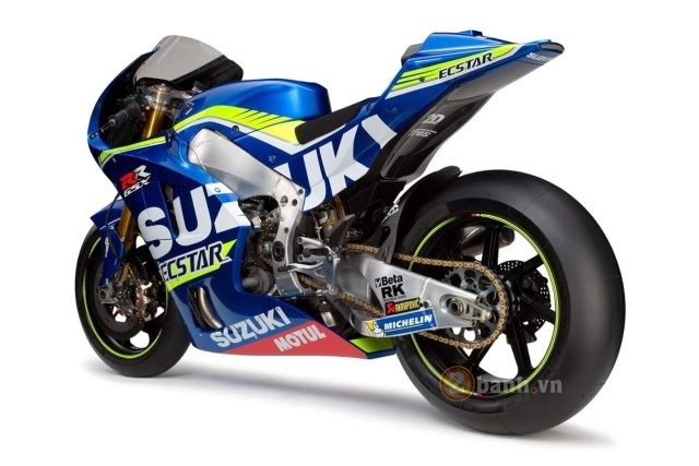 Suzuki gsx-rr 2016 bắt đầu xuất hiện trong giải đua motogp 2016 - 3