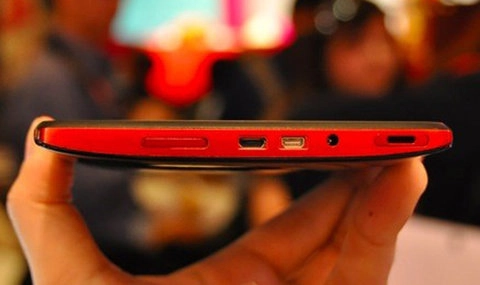 Tablet android honeycomb 7 inch đầu tiên trên thế giới - 6