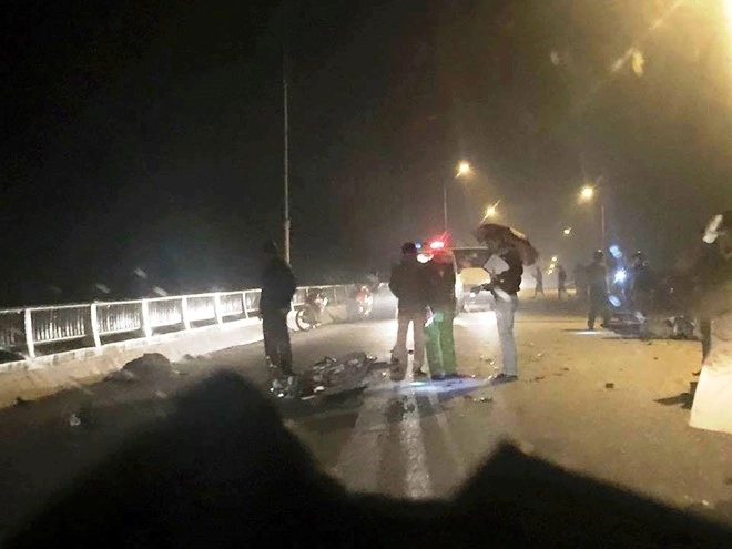Tai nạn chết người hai chiếc exciter đã chạy cùng chiều trên cầu với tốc độ cao - 2