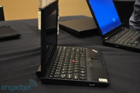 Thêm netbook mang thương hiệu thinkpad - 4