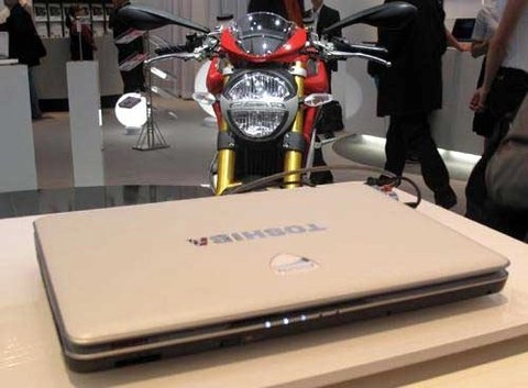 Toshiba ducati u500 - laptop xe đua - 4