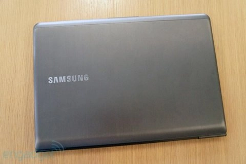 Ultrabook màn hình cảm ứng samsung giá từ 167 triệu đồng - 2