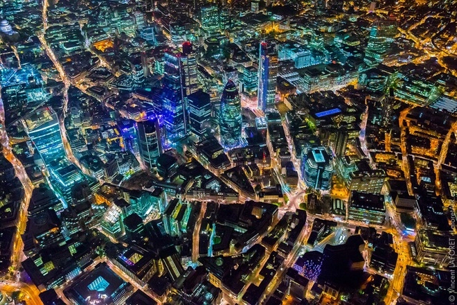 Vẻ đẹp london về đêm từ độ cao gần 2000 m - 2