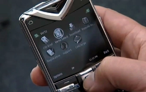 Vertu ra mắt smartphone bàn phím qwerty đầu tiên - 3