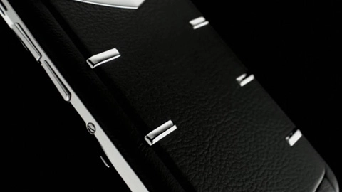 Vertu ra mắt smartphone bàn phím qwerty đầu tiên - 6
