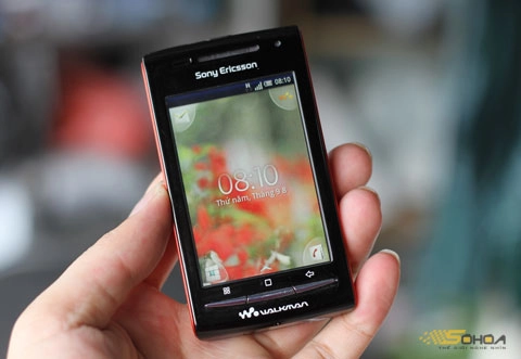 Walkman w8 chạy android giá 49 triệu - 1