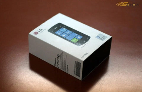 Windows phone 7 đầu tiên của lg ở vn - 1