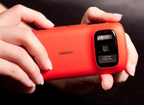 Windows phone đầu tiên của nokia dùng camera 41 chấm - 1