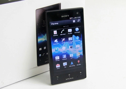 Xperia acro s về việt nam giá gần 11 triệu đồng - 3