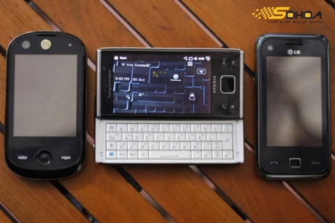 Xperia x2 so dáng với hai pda phone - 2