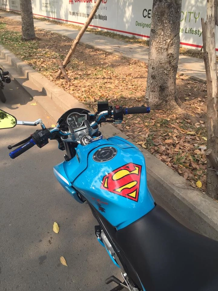 Yamaha fz 150i superman family - 6