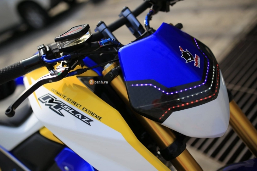 Yamaha m-slaz đầy nổi bật và phong cách trong bộ cánh mới - 3