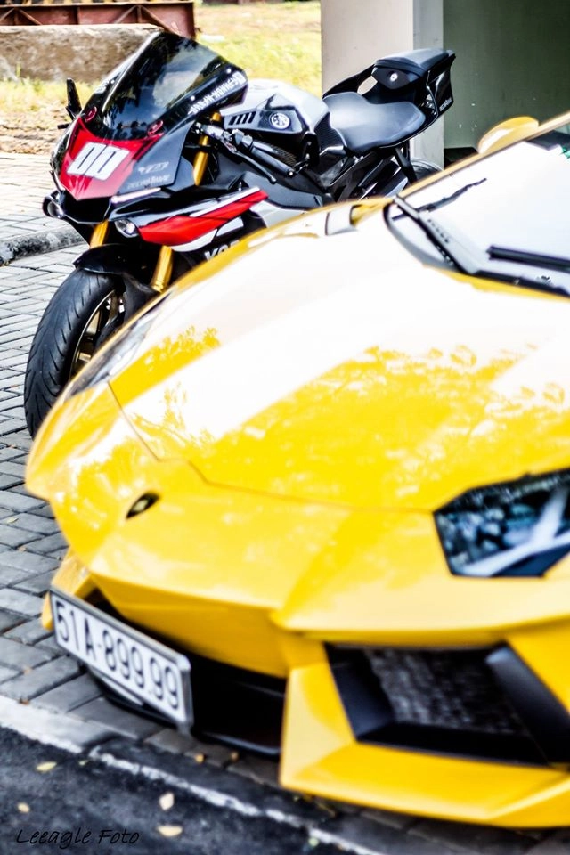 Yamaha r1 2015 đọ dáng cùng lamborghini aventador tại việt nam - 9