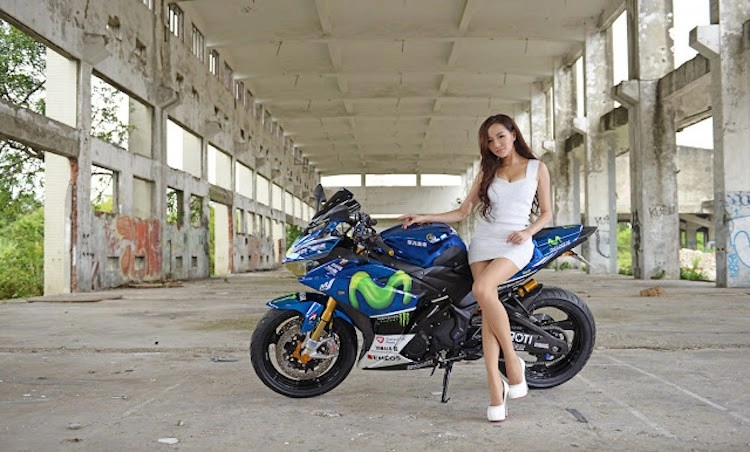 Yamaha r3 trong bản độ siêu phẩm bên cạnh cô nàng xinh đẹp xứ đài - 10