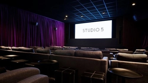 14 rạp chiếu phim độc đáo ở london khiến fan điện ảnh mê tít - 26