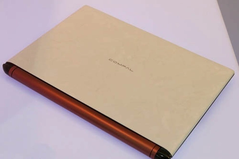 Amd khoe laptop mỏng 18 mm - 7