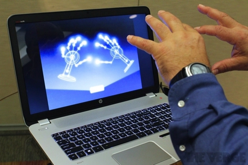 Ảnh thực tế hp envy 17 leap motion - 2