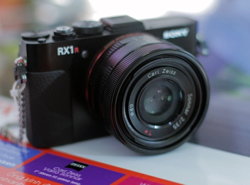 Ảnh thực tế sony rx1r - 6