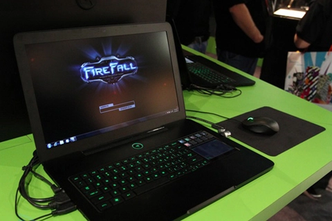 Ảnh và video thực tế laptop chơi game của razer - 1