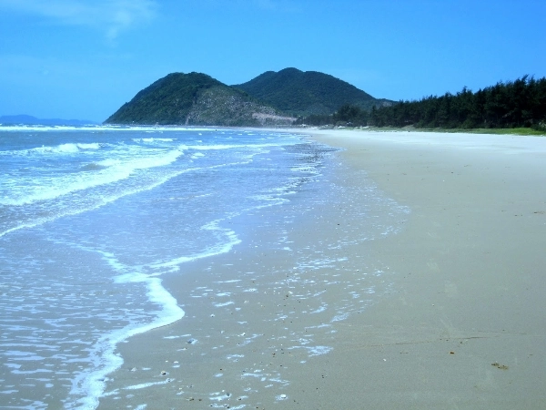 Bãi biển nào hoang sơ nhất miền bắc việt nam - 3