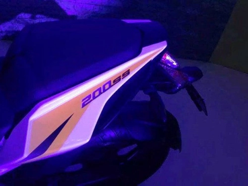 Bajaj pulsar 200ss mẫu sportbike giá rẻ vừa được ra mắt - 2