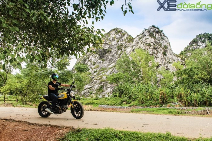 Cảm nhận trên yên ducati scrambler - 4