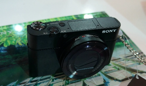 Cận cảnh một số máy ảnh lạ của sony - 5