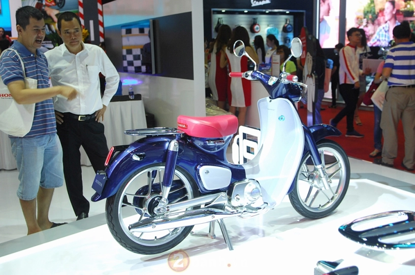 Cận cảnh siêu phẩm honda cub trình làng năm 2016 - 4