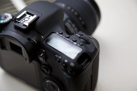 Canon trình làng eos 7d giá 1700 usd - 7