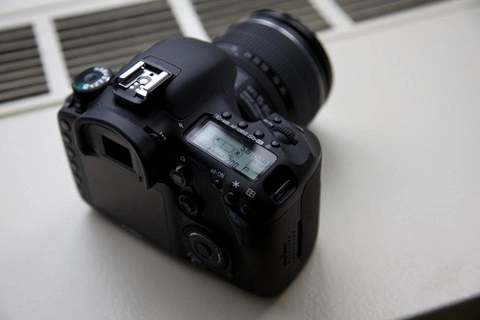 Canon trình làng eos 7d giá 1700 usd - 9