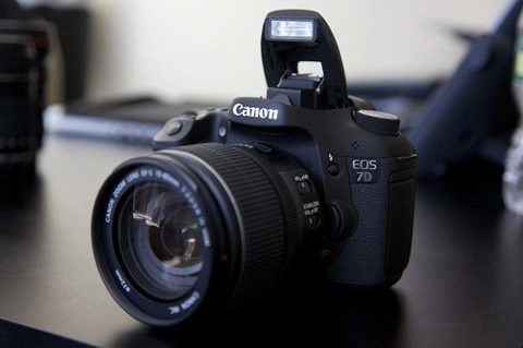 Canon trình làng eos 7d giá 1700 usd - 10