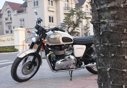 Cặp đôi triumph bonneville 2014 đầu tiên về việt nam - 11