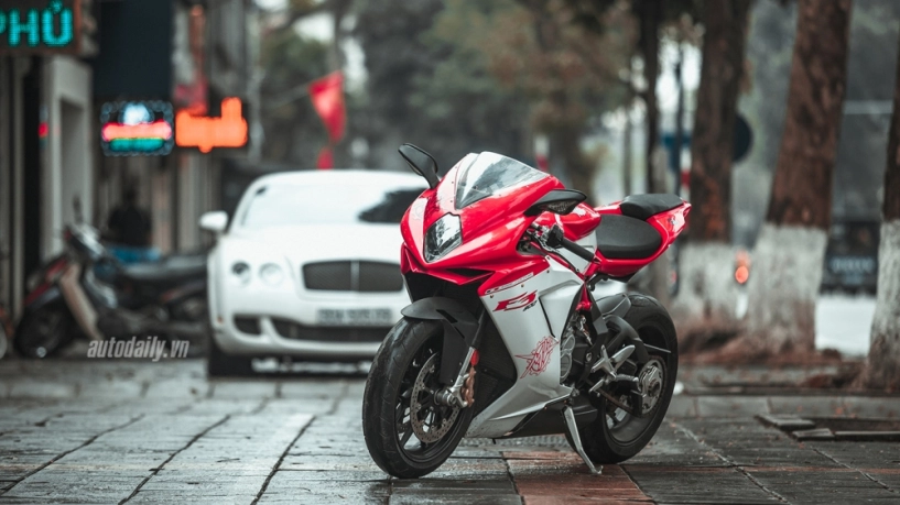 Chi tiết mv agusta f3 800 mẫu sportbike hàng hiếm tại hà nội - 1