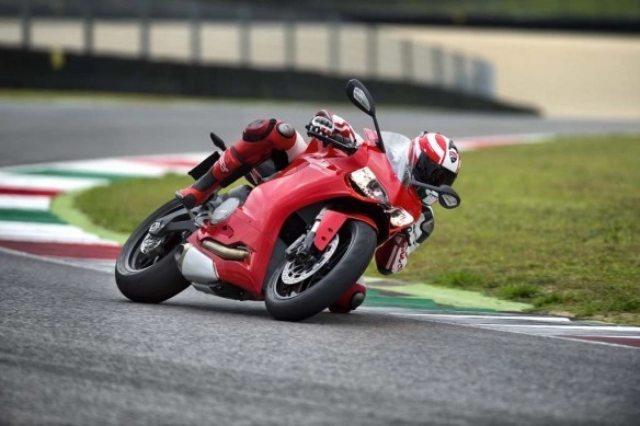 Ducati 899 panigale chính thức lộ diện - 4