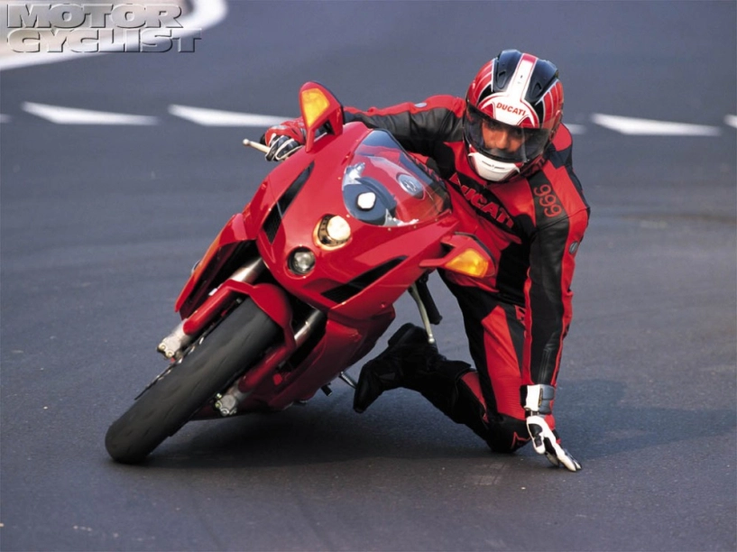 Ducati 999 sức mạnh từ thuở khai sinh - 3