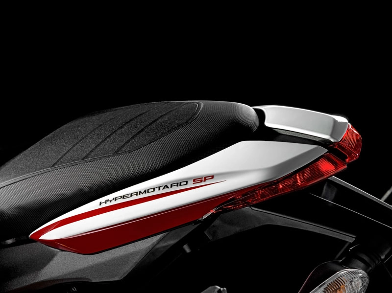 Ducati hypermotard sp 2015 chiếc xe không dành cho những người mới tập chơi - 10