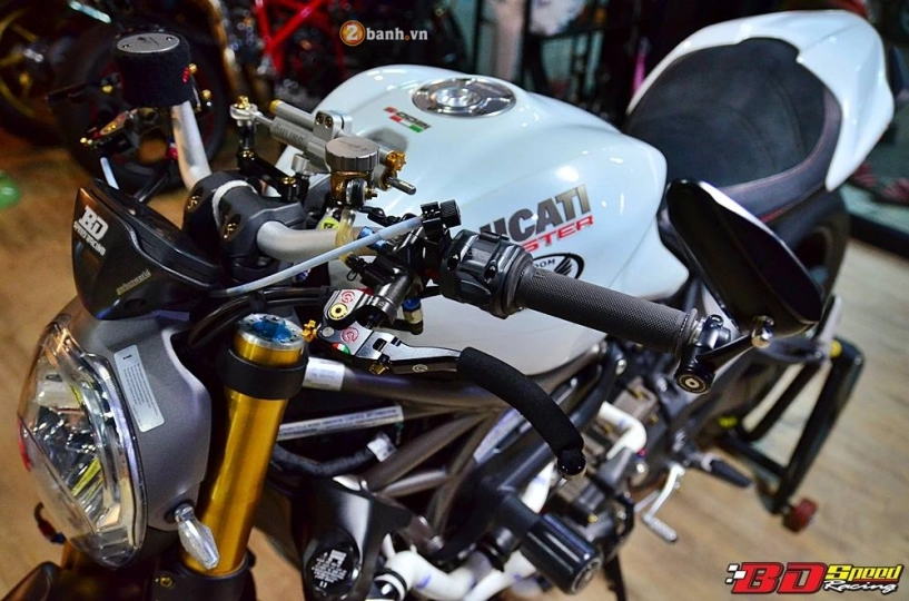 Ducati monster 1200 độ cực khủng cùng dàn đồ chơi đắt tiền - 7