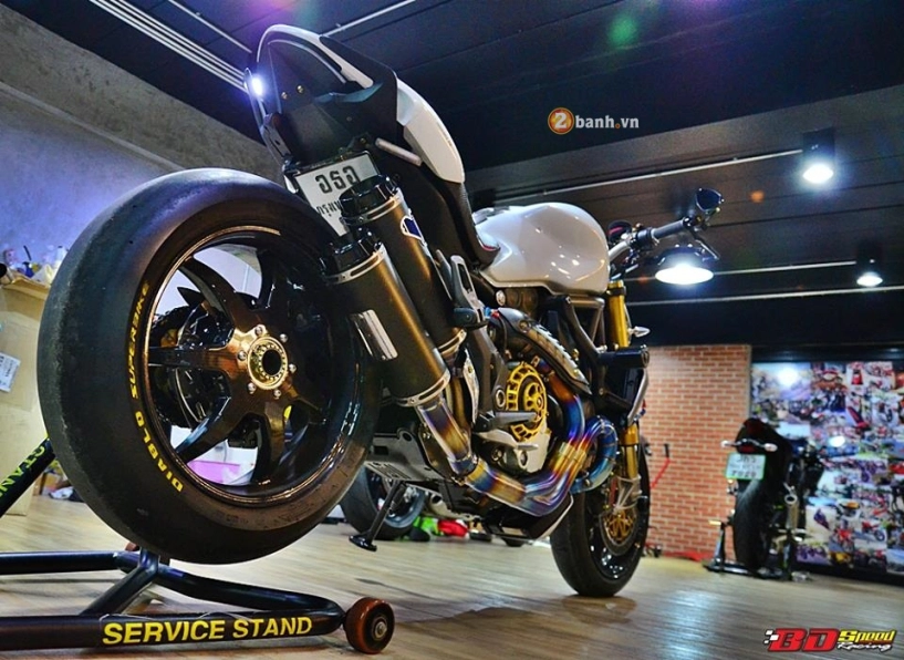 Ducati monster 1200 độ cực khủng cùng dàn đồ chơi đắt tiền - 12