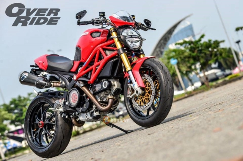 Ducati monster 796 bóng bẩy với một loạt đồ chơi khủng - 1