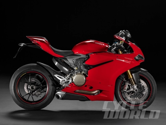 Ducati ra mắt cặp đôi siêu mô tô tại triển lãm eicma milan - 4