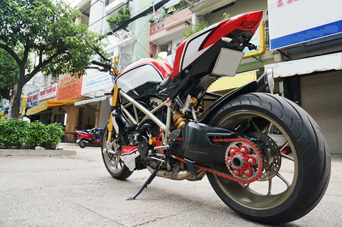 Ducati streetfighter s 1098 độ kiểng hầm hố tại việt nam - 5