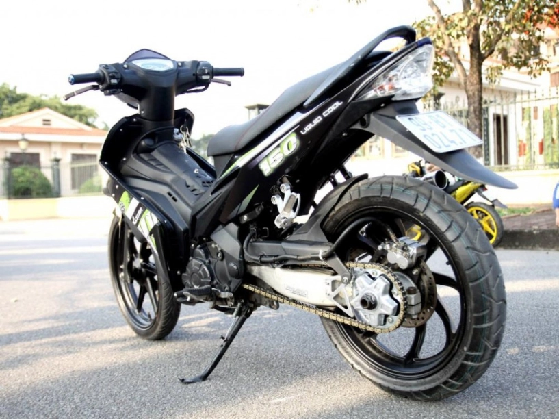 Ex 2010 hầm hố cùng dàn chân 1 gắp - 2