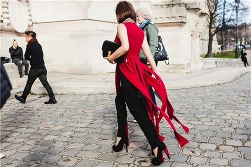 Fashionista việt tiếp tục bội thu tại paris fashion week - 3