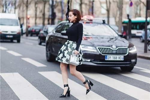 Fashionista việt tiếp tục bội thu tại paris fashion week - 7