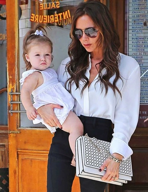 Gu thời trang hoàn hảocủa harper beckham theo thời gian - 19