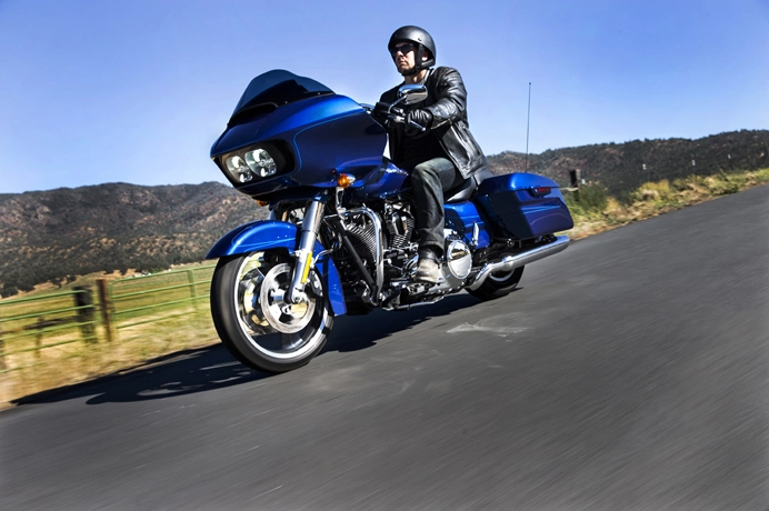 Harley-davidson road glide 2015 phiên bản mới được nâng cấp mạnh mẽ - 2